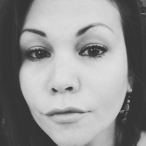 Meet your Posher, Adriana